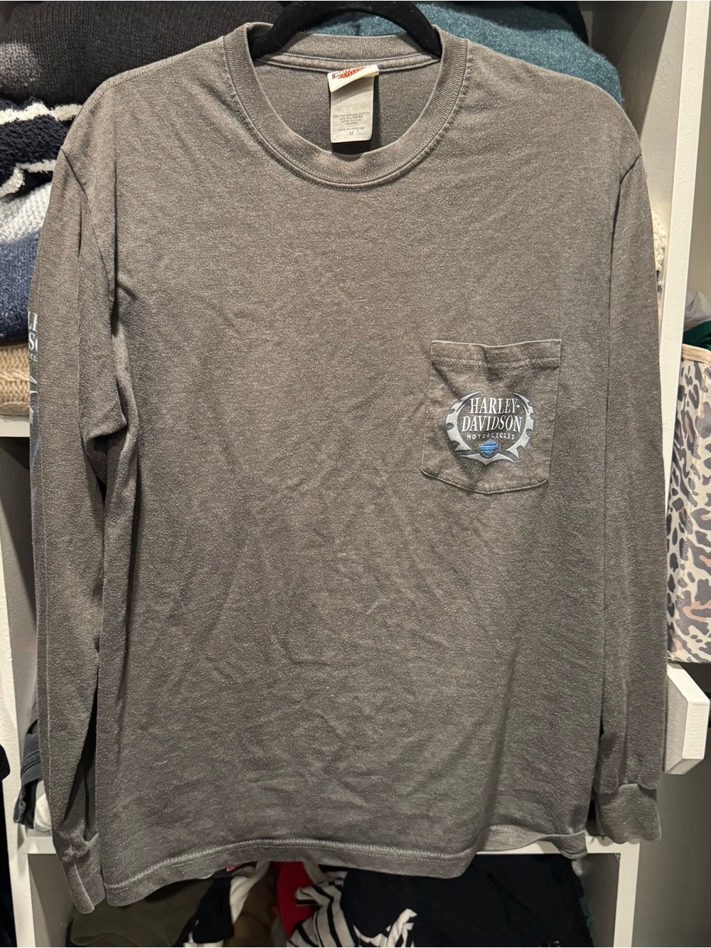 Harley-Davidson NYC Gray Long Sleeve Logo Pocket Tee